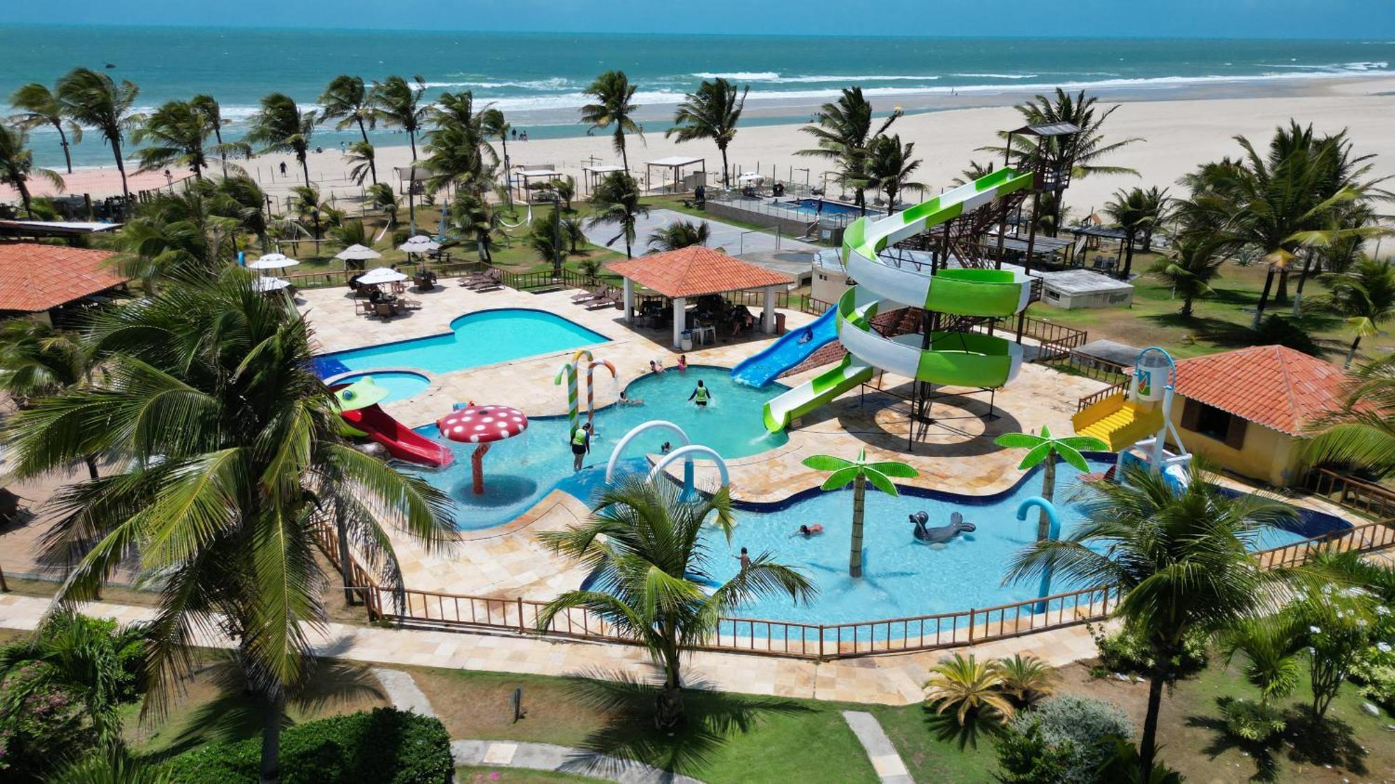 Jangadeiro Praia Hotel Resort - Parque Aquatico E Pe Na Areia Акирас Экстерьер фото