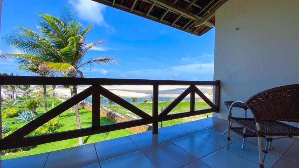 Jangadeiro Praia Hotel Resort - Parque Aquatico E Pe Na Areia Акирас Экстерьер фото