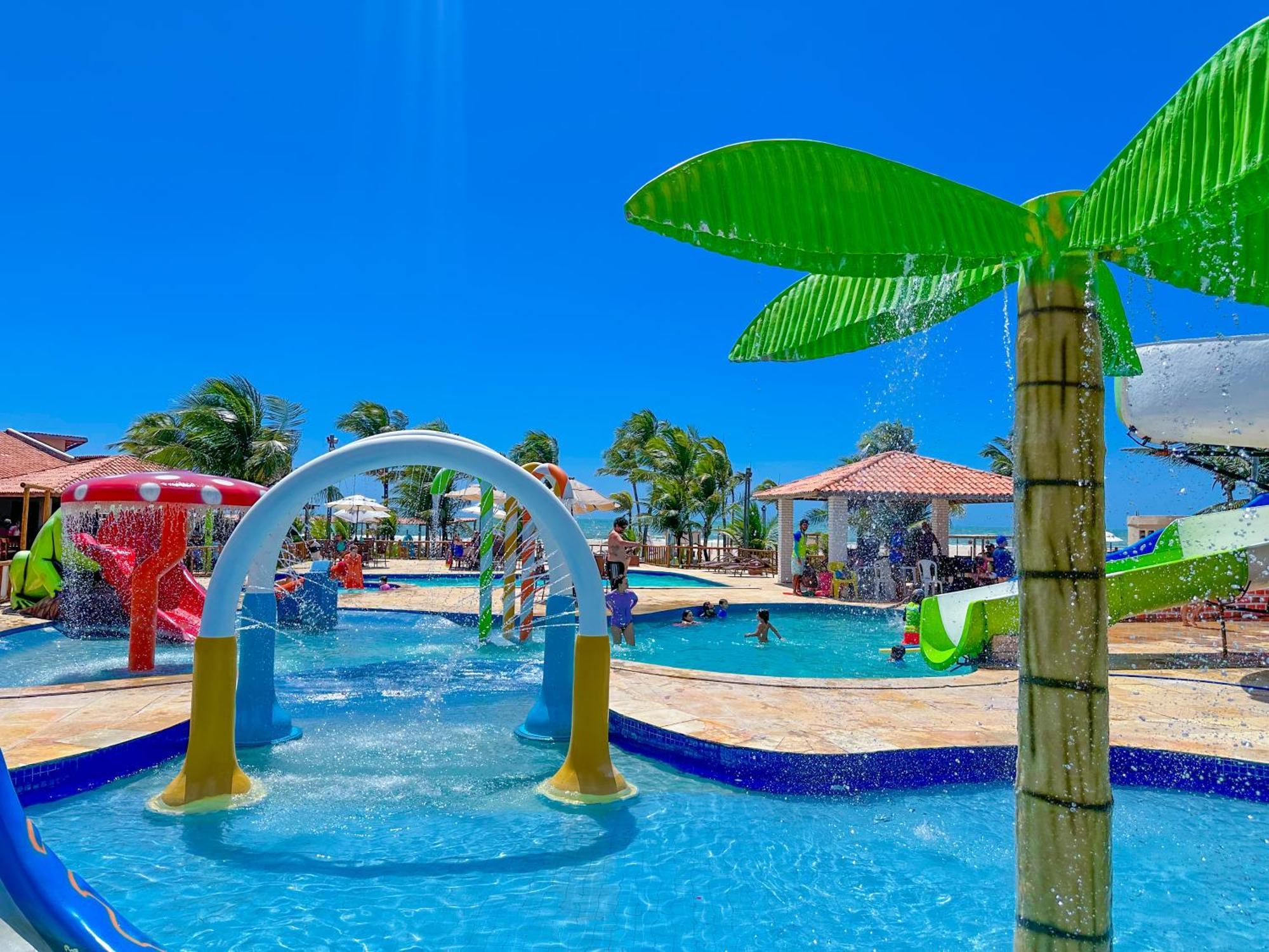Jangadeiro Praia Hotel Resort - Parque Aquatico E Pe Na Areia Акирас Экстерьер фото